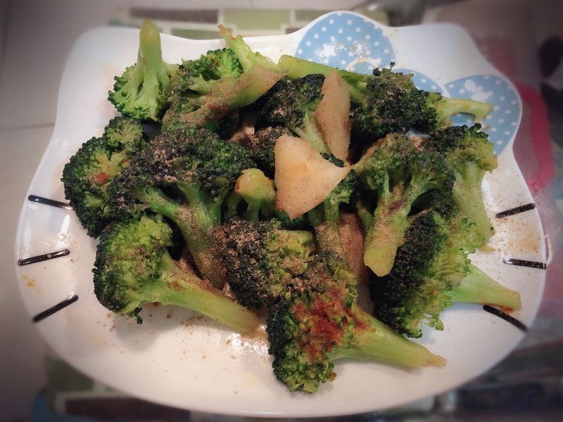 鮮脆麻油炒綠花椰菜🥦