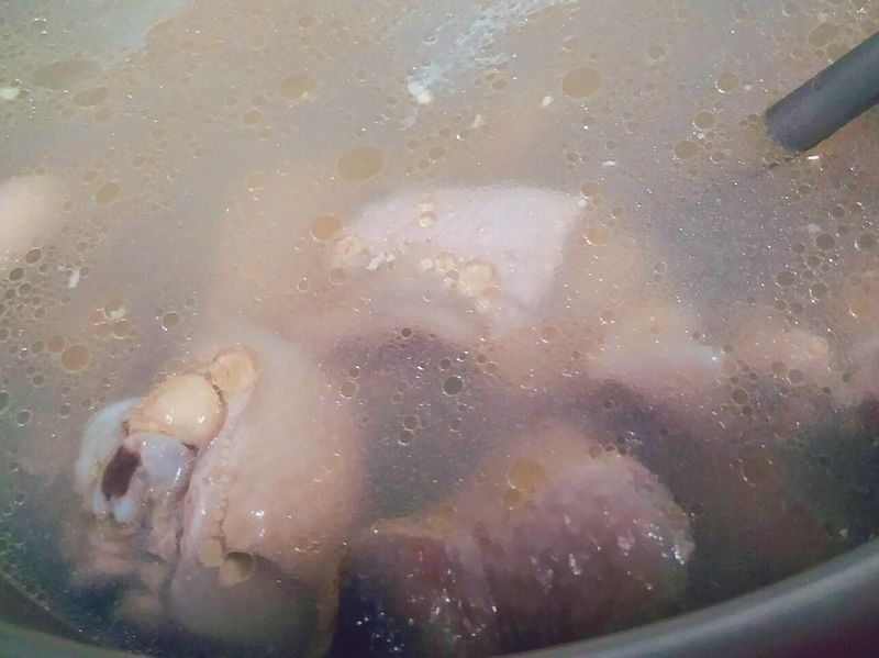 蒜頭蛤仔雞湯