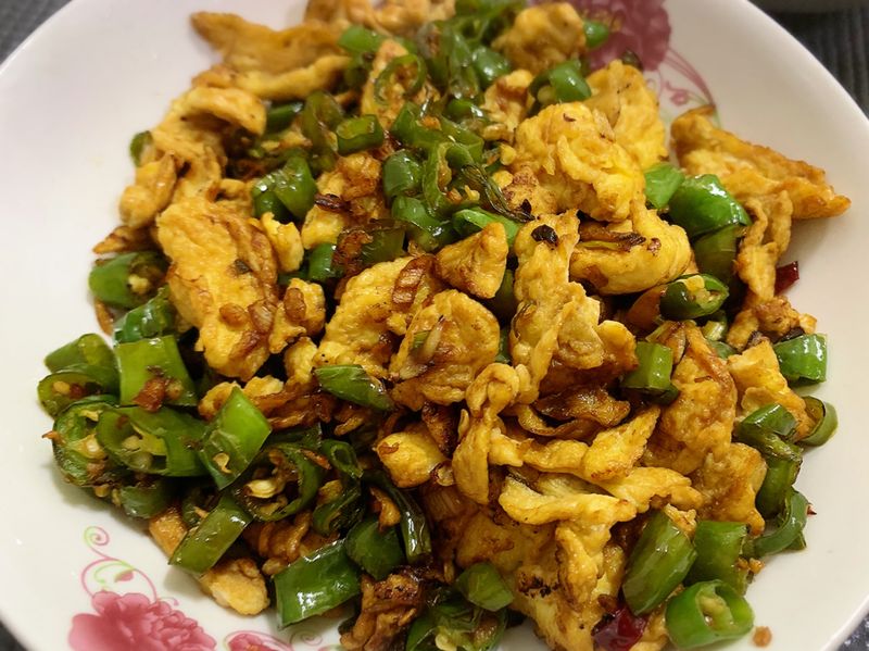 糯米椒炒蛋（尖椒炒蛋）