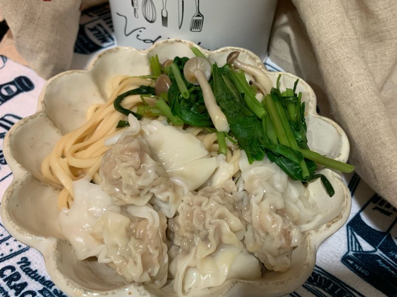 白油抄手麵