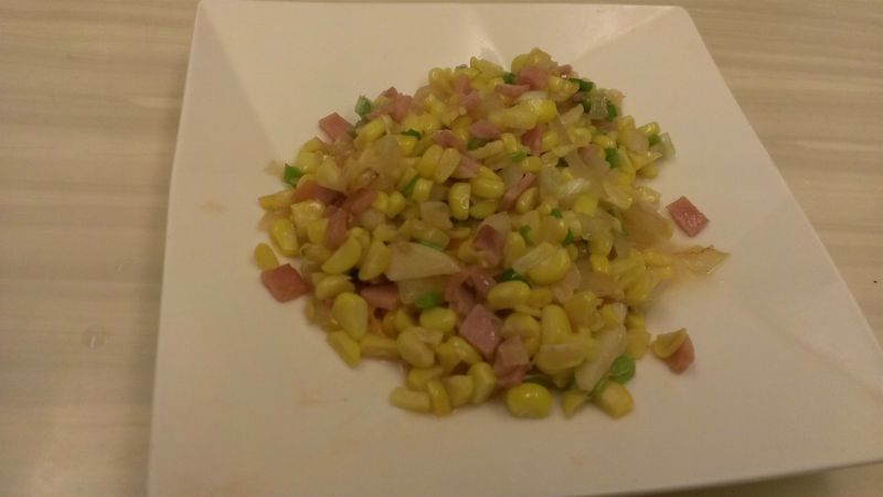 [博客] 火腿洋蔥炒玉米