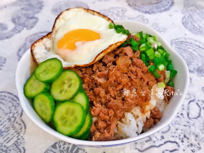 牛肉燥飯