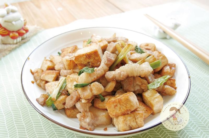 香煎豆腐豬五花 ( 影片 )