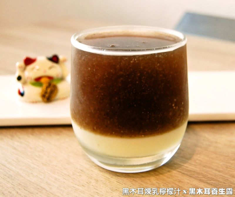 黑木耳煉乳檸檬汁.柯媽媽の植物燕窩
