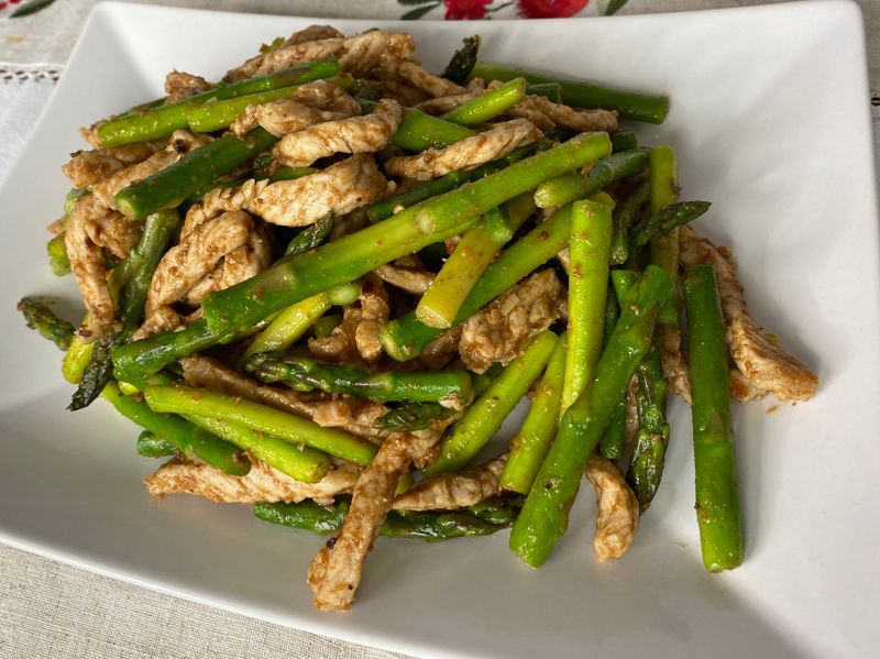 沙茶蘆筍肉絲