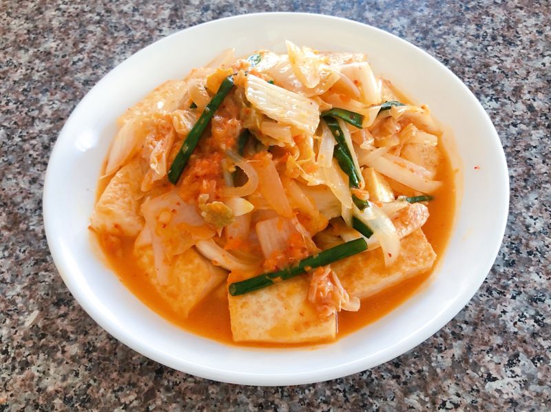 黃金泡菜煎豆腐|香甜好吃|簡單快速
