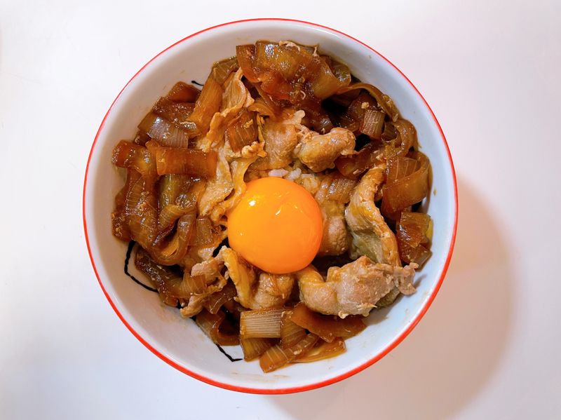 人妻の豬肉丼飯