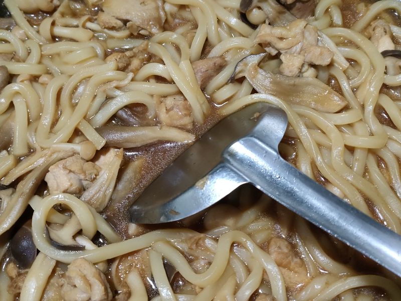 雞肉炒烏龍