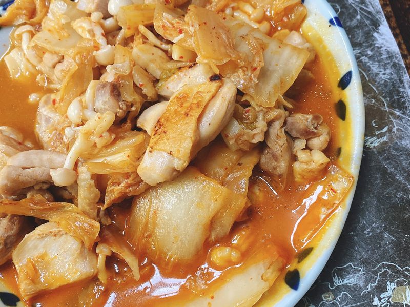 泡菜咕咕雞