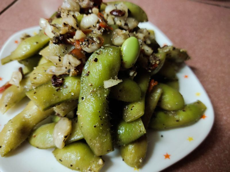 涼拌毛豆