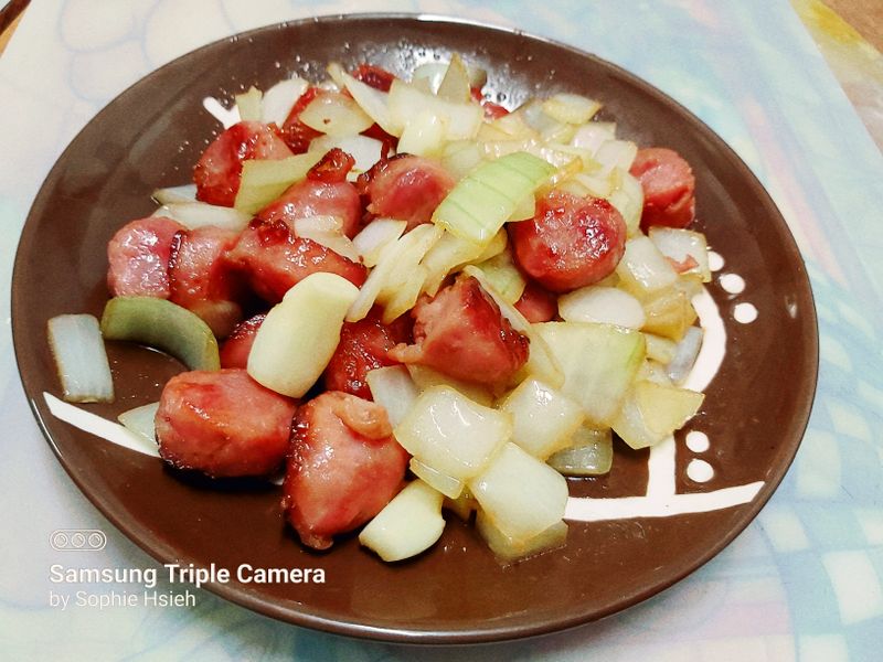 洋蔥蒜味香腸