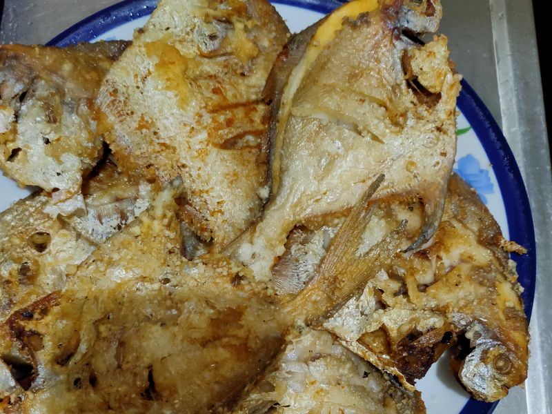 煎白鯧魚