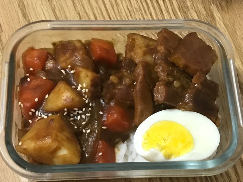 五花肉咖哩飯