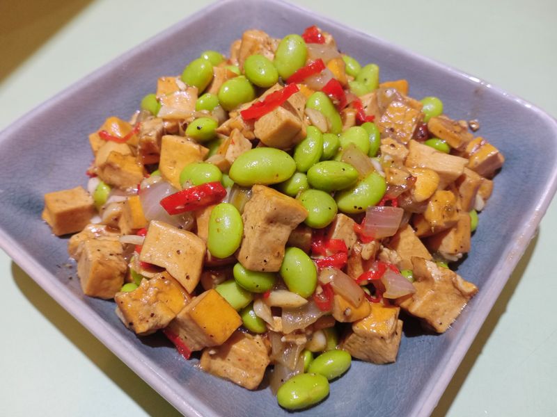 毛豆仁炒豆干