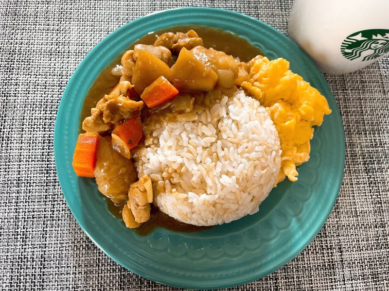 咖哩嫩雞飯