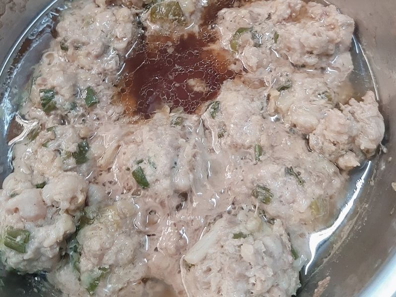 手作豬肉丸