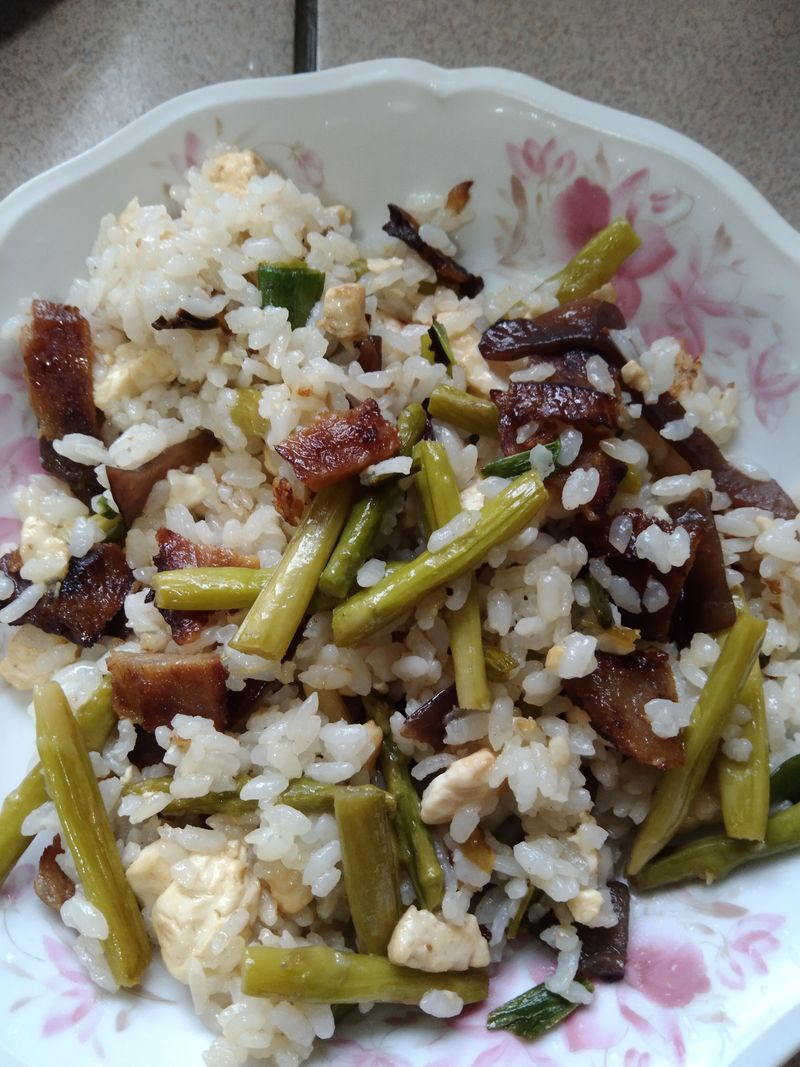 豆腐燒肉炒飯