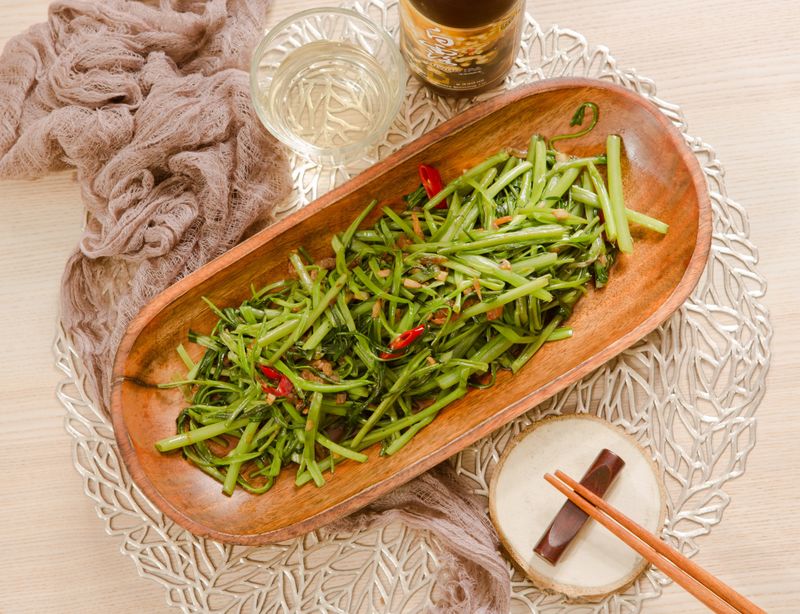 蝦醬炒空心菜(2人份)