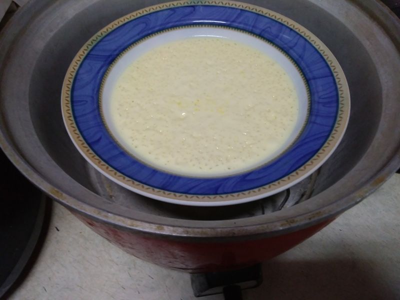 牛奶蒸蛋
