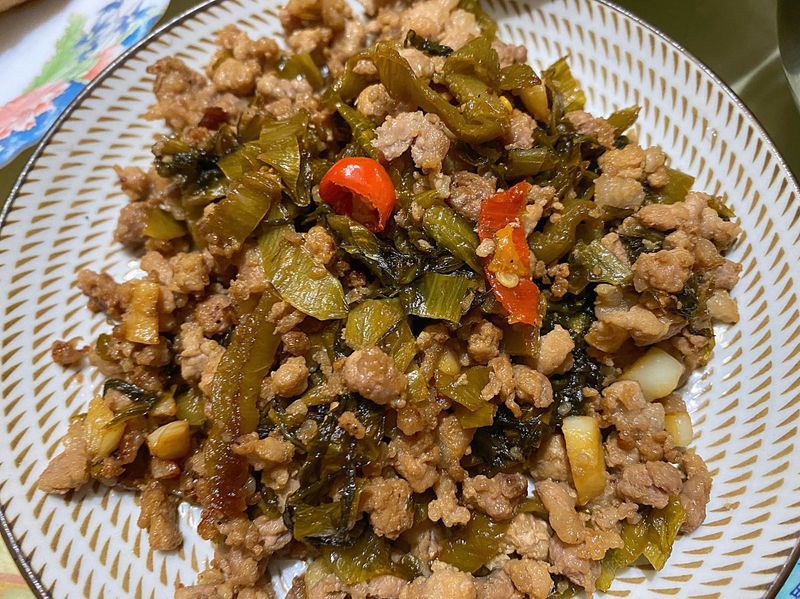 酸菜肉末