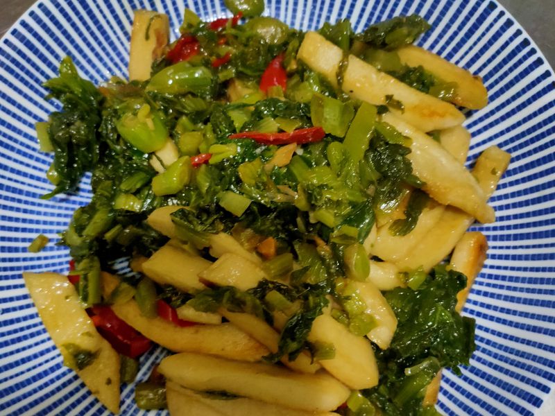 雪菜炒甜不辣