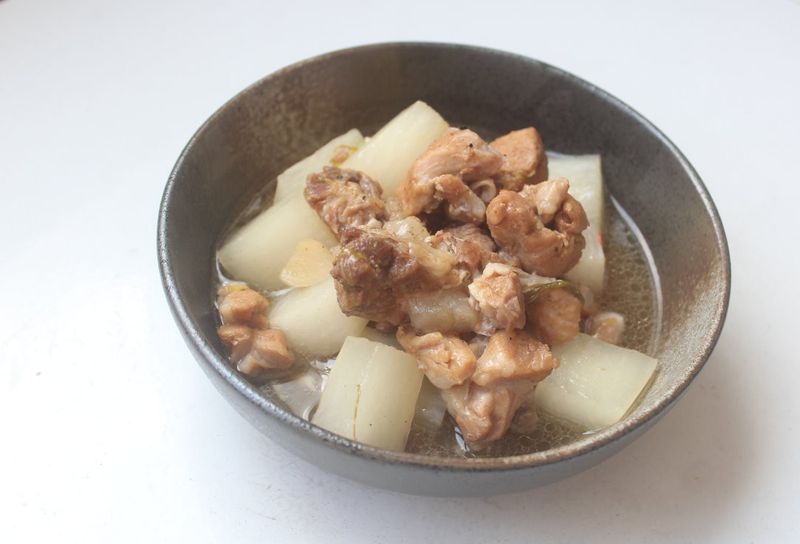蘿蔔燉軟骨