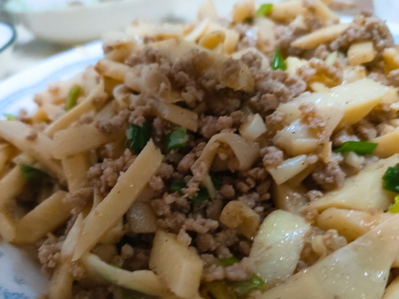 肉末炒筍絲