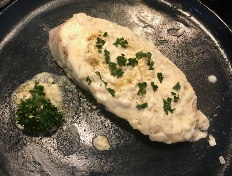 嫩煎鮭魚佐白酒奶油(1人份)