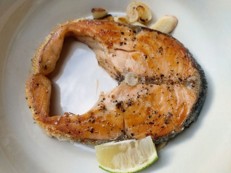 煎鮭魚