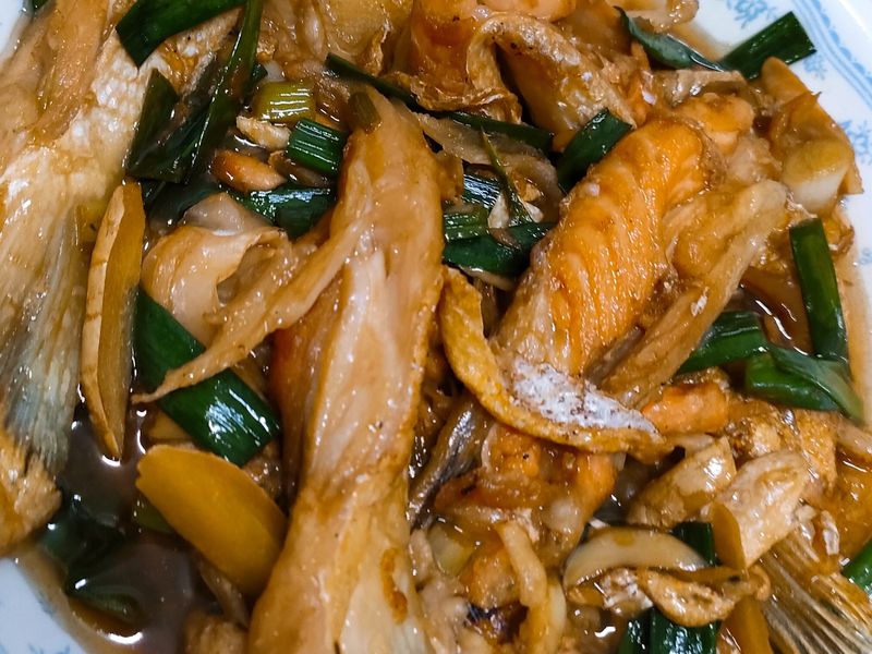 蔥燒鮭魚邊鰭