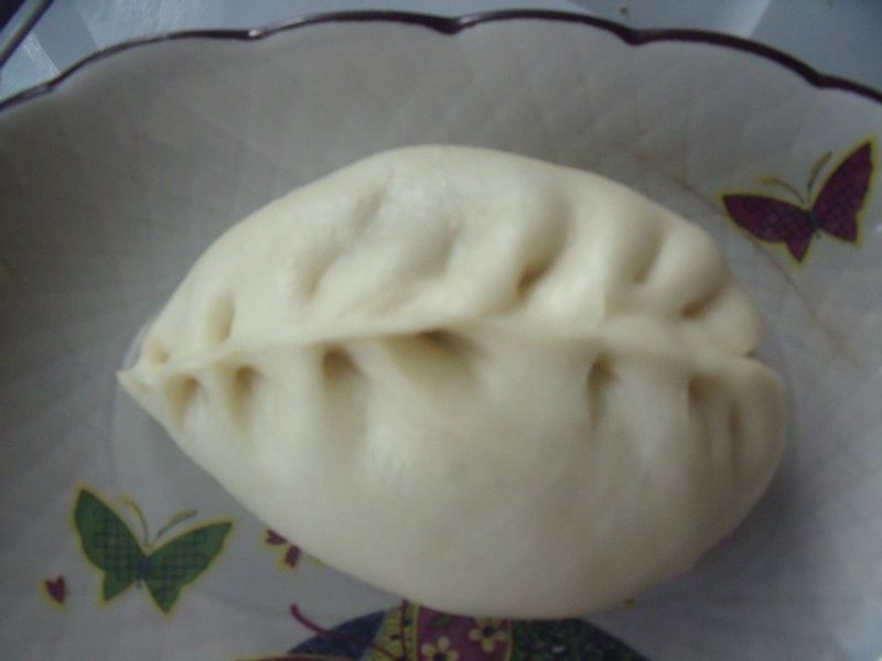 酸菜蛋包子