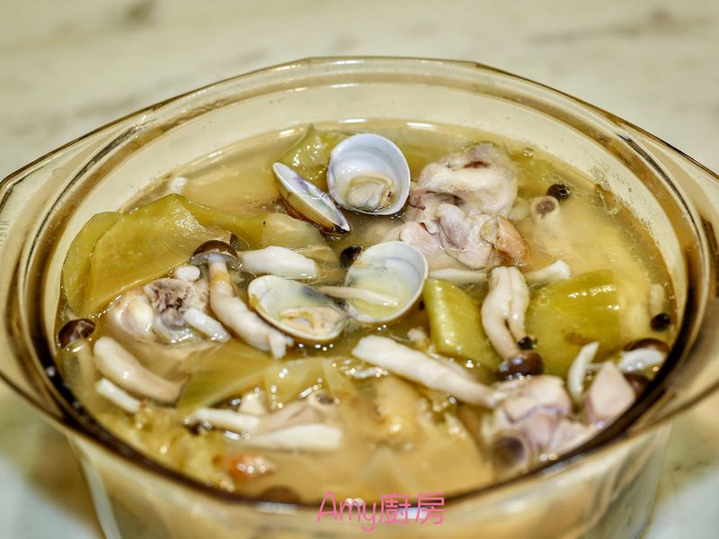 酸菜蛤蜊雞湯
