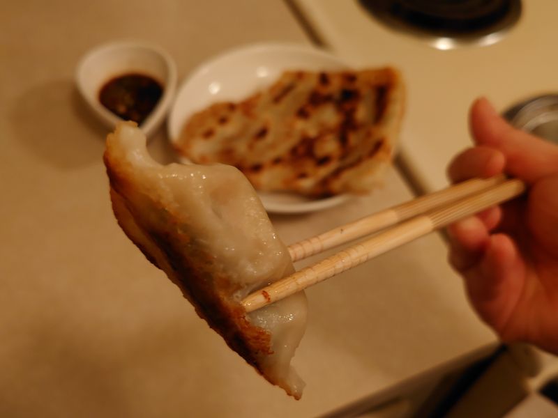 如何煎出漂亮煎餃?