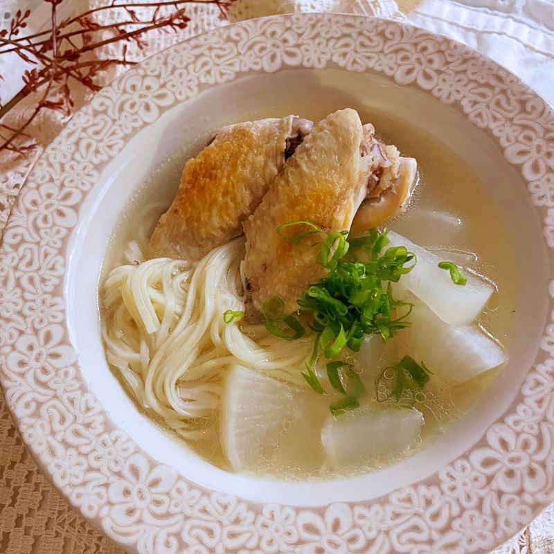 雞汁大根煨麵