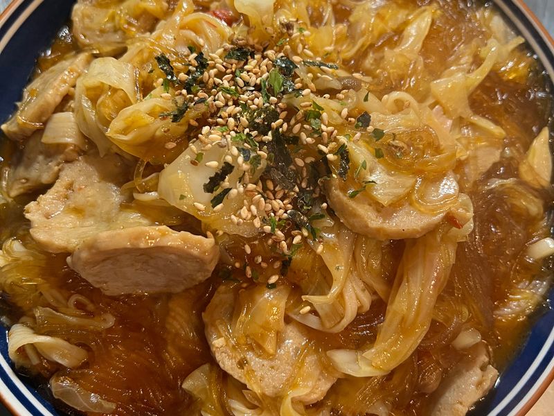 貢丸粉絲煲