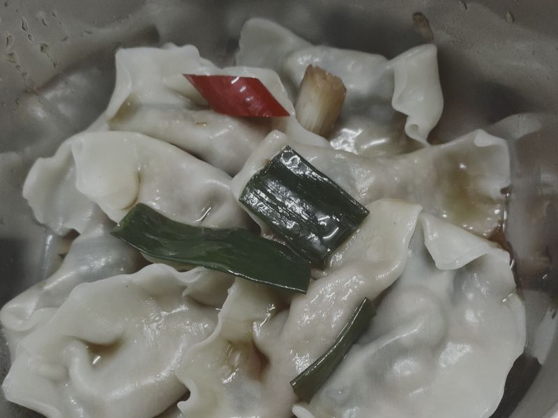 皮蛋香菜水餃