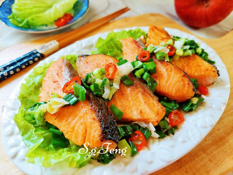 蒜香椒鹽鮭魚