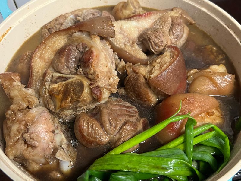 蔥燒豬蹄
