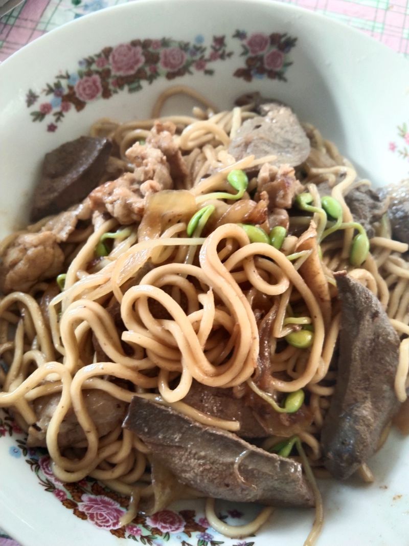 豬肝肉片炒麵