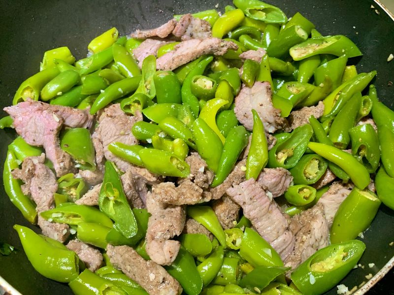 糯米椒(青龍、青椒）炒香豬肉