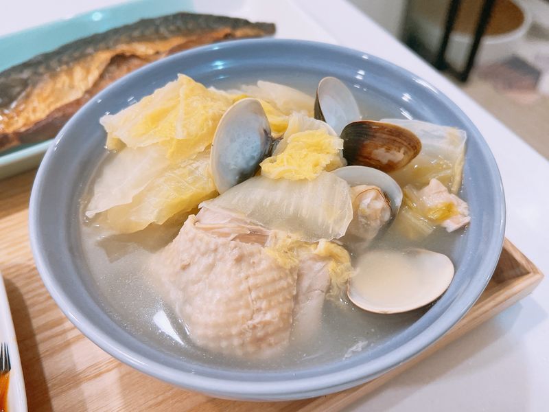 蛤蜊白菜雞湯
