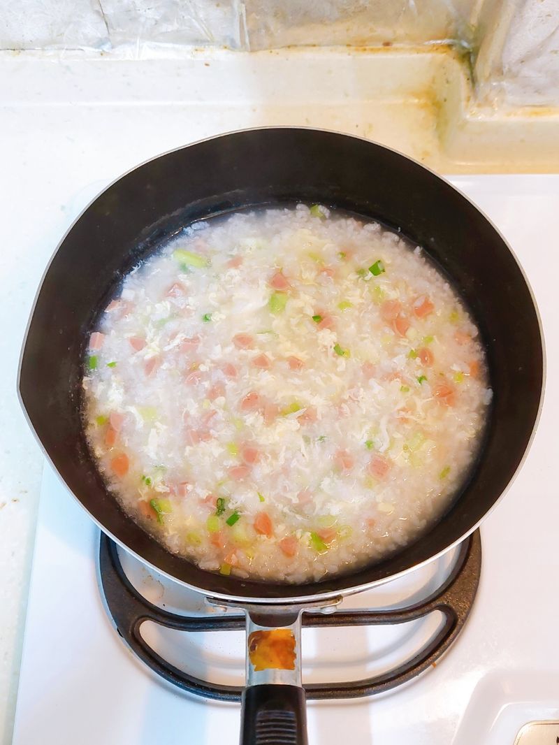 火腿蛋花粥