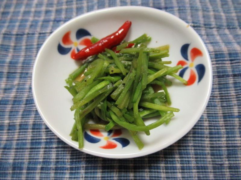 魚露水蓮