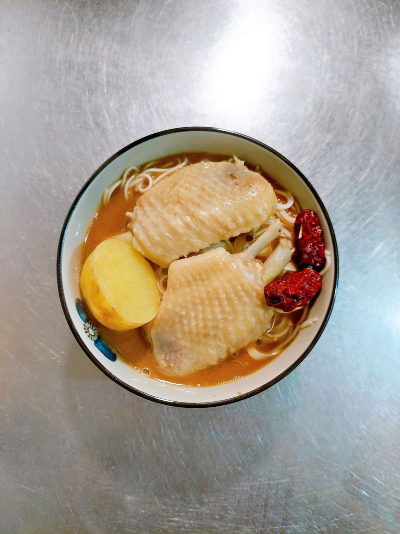 洋芋麻油雞