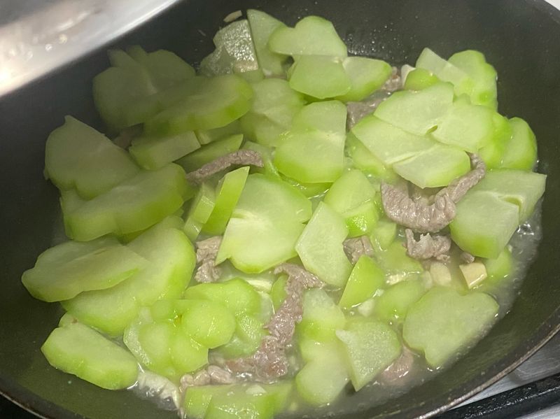 肉絲炒佛手瓜