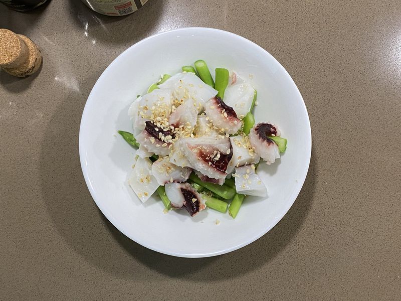 魷魚露荀沙律