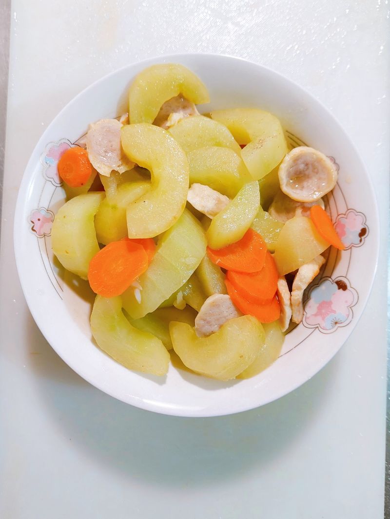 大黃瓜炒貢丸