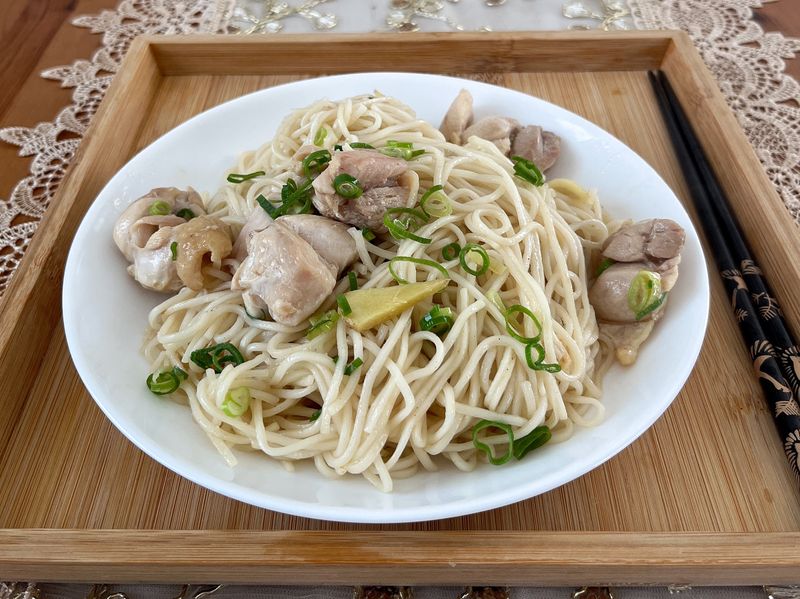 麻油雞拌麵