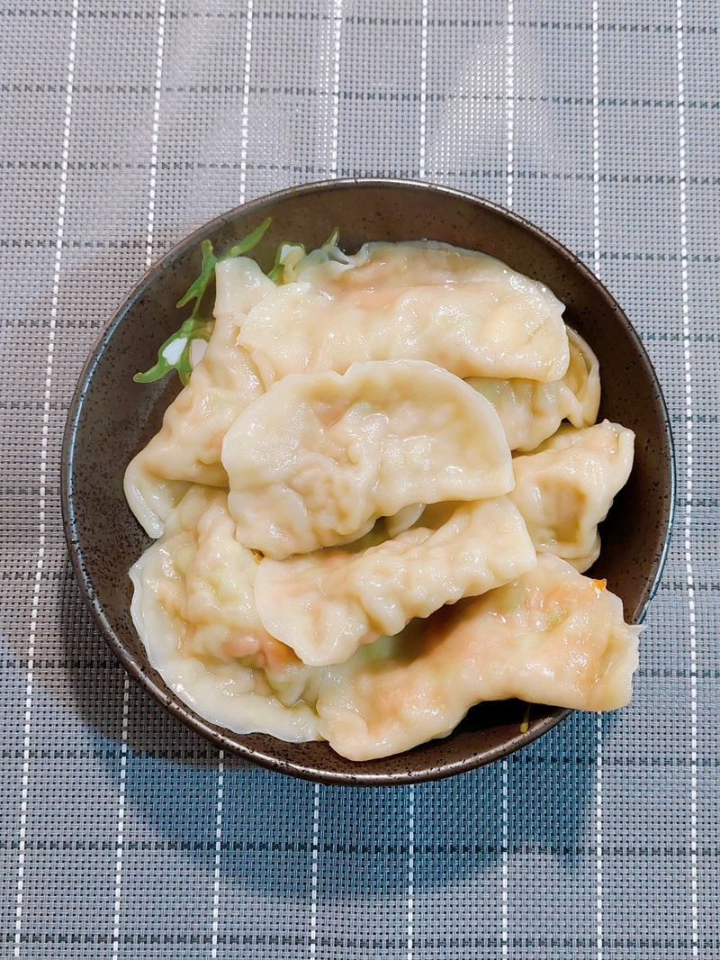 蘿蔔芹菜水餃