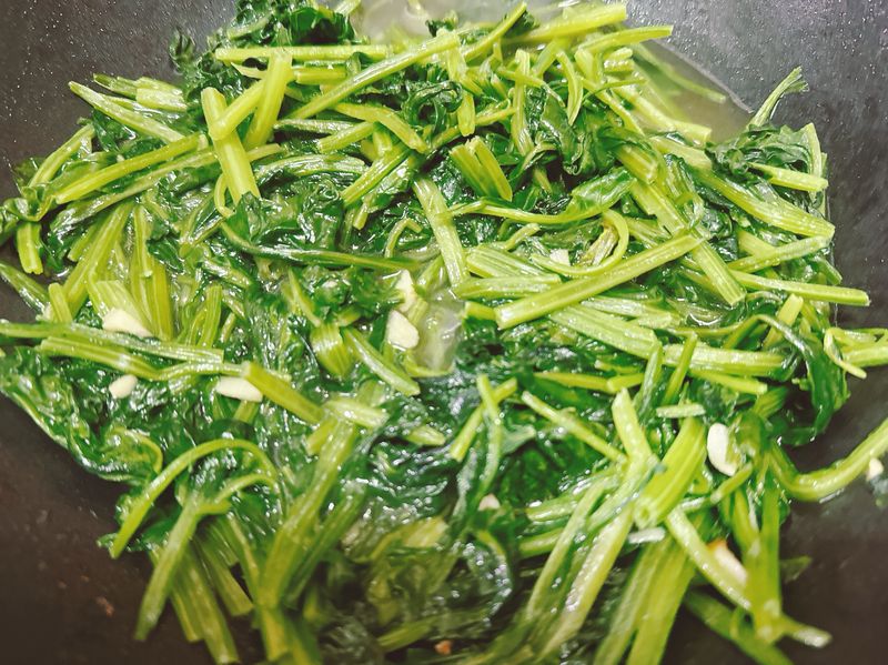 蒜炒菠菜